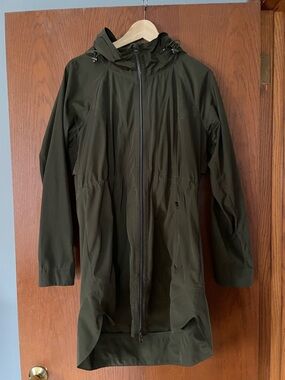 Athleta Olive Rain Jacket